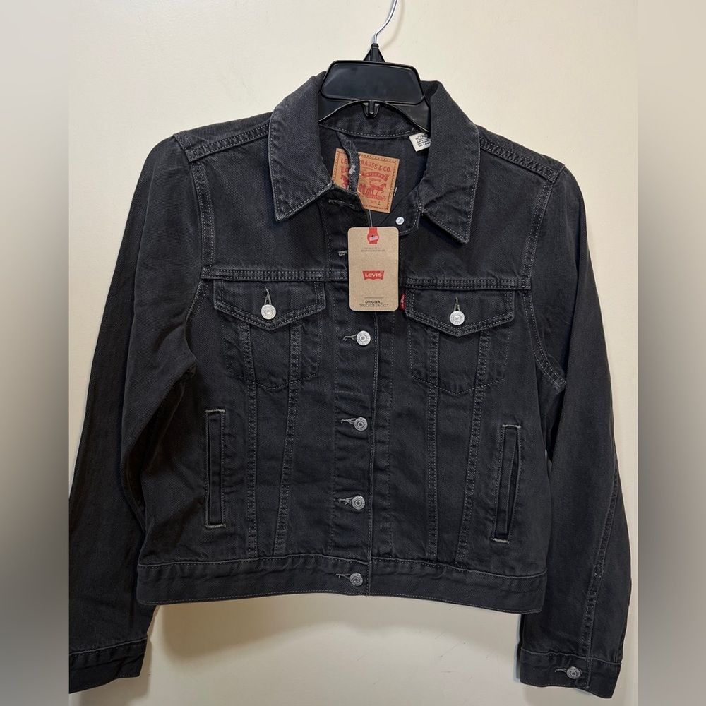 Levi’s Women’s jean jacket size Large
